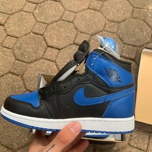Jordan 1 royal